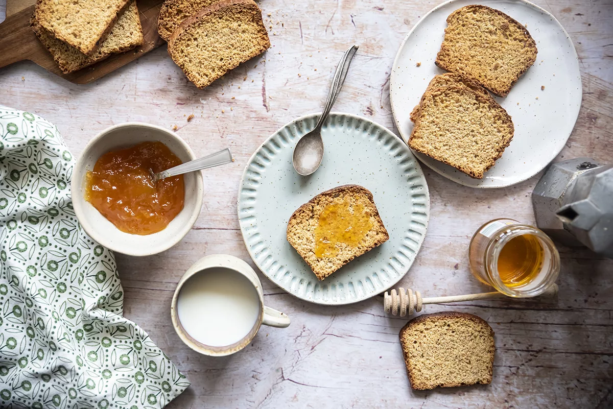 ricette-colazione-fette-biscottate-integrali.jpg